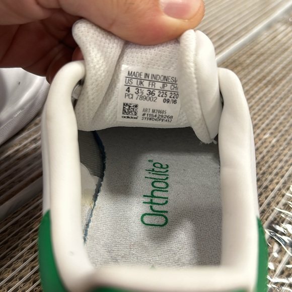 Adidas Stan Smith size US4 Like New - Picture 5 of 5